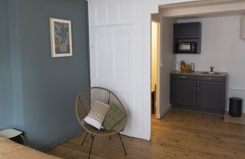 Besancon Old Town Apartment | Historic Retreat in the Heart of a Charming District