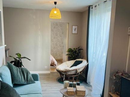 Pont des Demoiselles-Montaudran-La Terrasse Apartment | Cozy Toulouse T2 with Family-Friendly Amenities