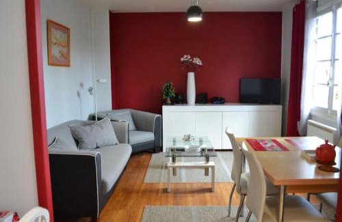 Barbezieux-Saint-Hilaire Apartment | Cozy Apartment with Terrace & Garden 5 Minutes from Downtown