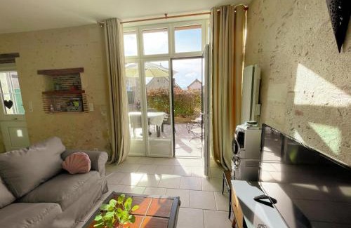 Autreche House | Ideal 2-Bedroom Gîte with Cour, Near Loire Valley Castles