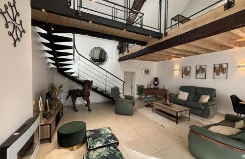 Louroux-Hodement House | Charming Haut-Bocage Retreat with Garden and Terrific Trails