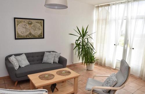 Cressanges House | Inviting Gîte with Pool & Child-Friendly Amenities Near St Pourçain
