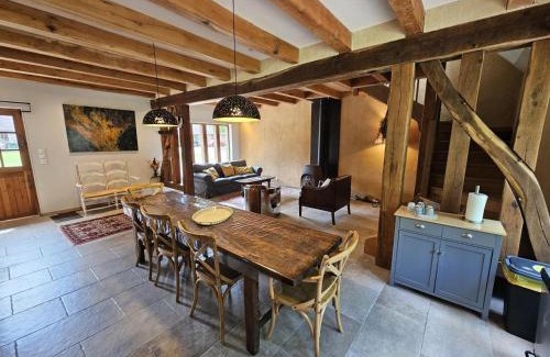 Contres House | Family-Friendly Gîte Le Controis-en-Sologne for 7 Guests