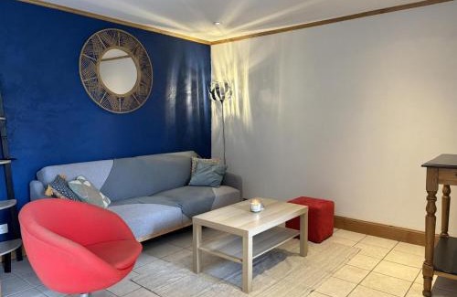Brout-Vernet House | Cozy Gîte Broût-Vernet for Families and Pet Lovers