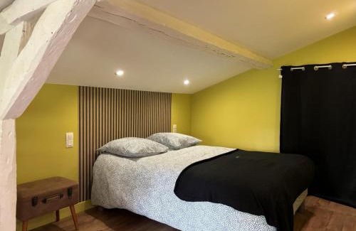 Brout-Vernet House | Cozy Gîte Broût-Vernet for Families and Pet Lovers