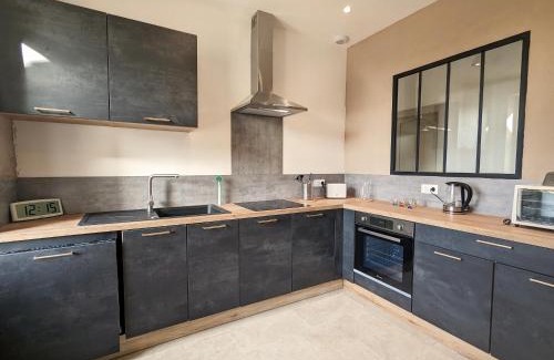 Douadic House | Relaxing Gîte en Berry with Spa, Terrace & Nearby Pond