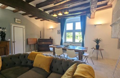 Douadic House | Relaxing Gîte en Berry with Spa, Terrace & Nearby Pond