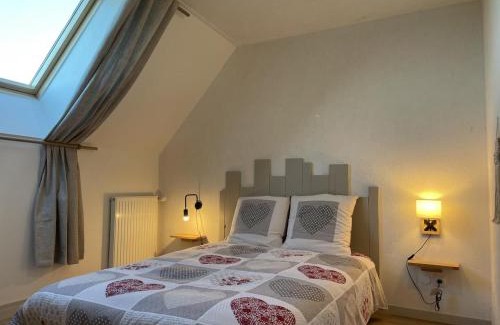 Blomard House | Gîte Blomard: Perfect Family Retreat with Pool & Pets Welcome