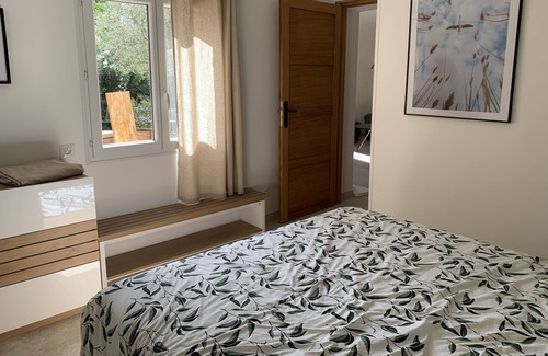 Aubais Cabin | Idyllic Gîte Near Camargue with Pool and Family Amenities