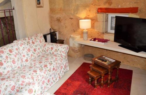 Savonnieres House | Unique Troglodyte Gîte Near the Loire with Private Courtyard