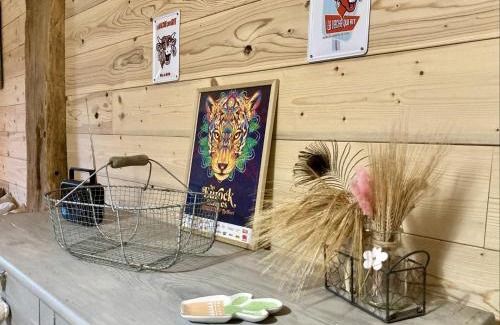 Mirebel Apartment | Cozy Gîte for 4 in the Heart of Jura, Pet-Friendly Stay