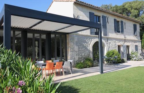 Saint-Etienne-du-Gres House | Delightful Renovated Mas with Pool & Garden in Provence