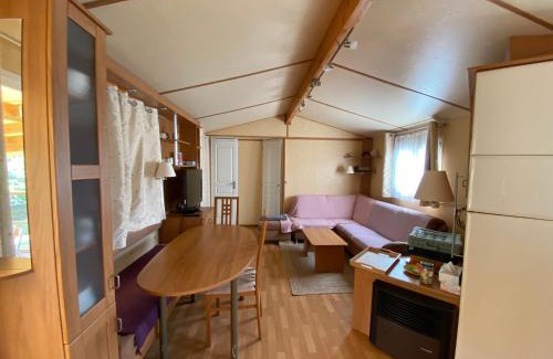 Kerroch Villa | Cozy Mobile Home for 5 with Ocean View Near Private Beach