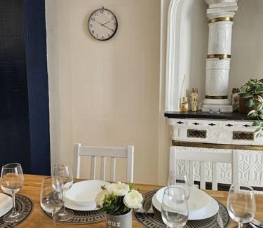 Quartier de Rochechouart Apartment | Family-Friendly Apartment in Nice for Up to 5 Guests
