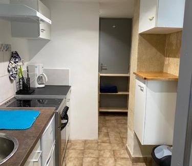 Sommieres Apartment | Cozy Studio Steps from Historic Center - Pet Friendly Getaway