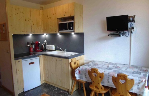 Valfrejus Apartment | Cozy Studio in Valfréjus Near Gondola and Shops