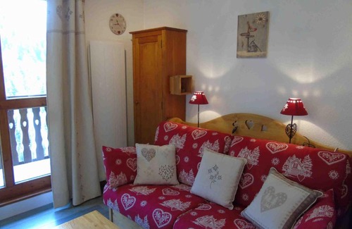 Valfrejus Apartment | Cozy Studio in Valfréjus Near Gondola and Shops