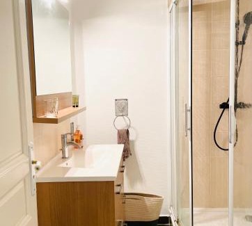 Exincourt Apartment | Cozy Studio in XXth Century Castle - Guest Rated 8.5/10