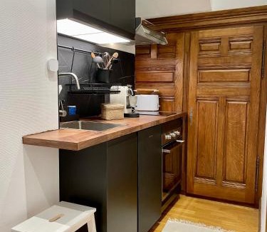 Exincourt Apartment | Cozy Studio in XXth Century Castle - Guest Rated 8.5/10
