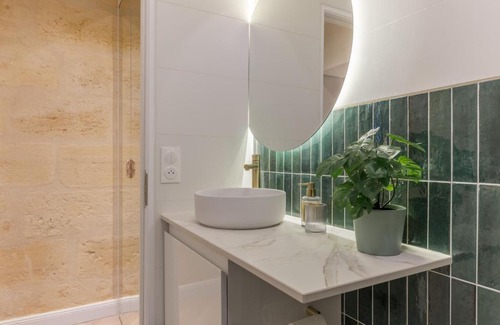 Saint-Bruno - Saint-Victor Apartment | Stylish Studio Retreat for Your Perfect Getaway