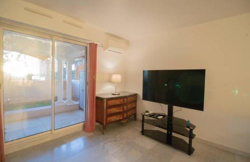 Cap d'Ail Apartment | Cozy Studio in the Heart of Town Near Monaco