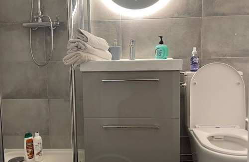 Bagneux Apartment | Cozy Studio Near Paris - Ideal for Family Getaways