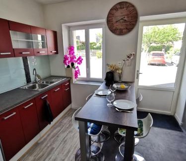 Auchay-sur-Vendee House | Budget-Friendly Studio La Forge - Perfect for Families