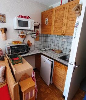 Selonnet Apartment | Cozy Studio at Chabanon: Pet-Friendly & Spa Amenities