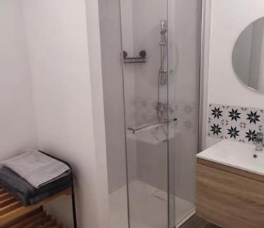 Cite Apartment | Cozy T2 in the Heart of Narbonne - Family-Friendly Stay