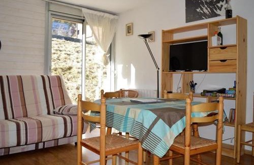 Les Angles Apartment | Cozy T2 Cabin in Les Angles with Wi-Fi & Ski Storage