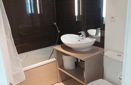 Jausiers Apartment | Family-Friendly Appartement Jausiers with Pool & Pet Care
