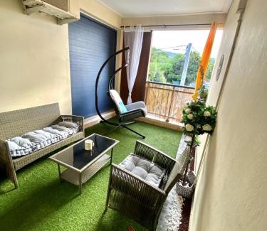 Sainte-Clotilde Apartment | Delightful T2 - Moufia Sainte-Clotilde with Sea and Mountain Views