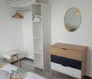 Coudekerque-Branche Apartment | Cozy T2 Near Dunkerque - Pet and Child Friendly Stay