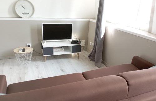 Coudekerque-Branche Apartment | Cozy T2 Near Dunkerque - Pet and Child Friendly Stay