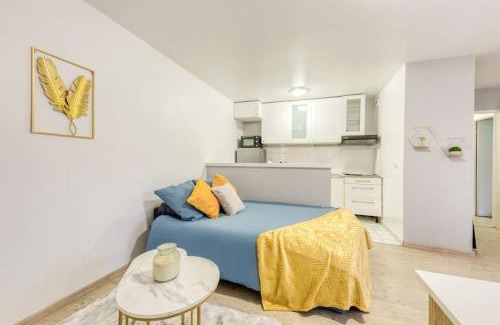 Noisy-le-Grand Apartment | Family-Friendly T2 Near Disney with Great Guest Rating