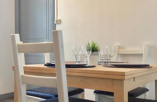 Montlucon Apartment | Cozy T2 Near Old Town - Child-Friendly Comfort Awaits!