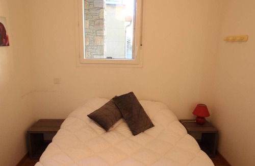Montauban-de-Luchon Apartment | Pet-Friendly T3 in Montauban-de-Luchon with Garden Access