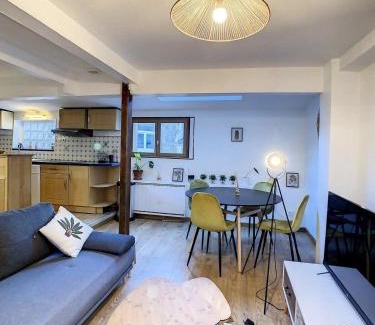 Chantilly Apartment | Central Triplex in Chantilly with Family-Friendly Amenities