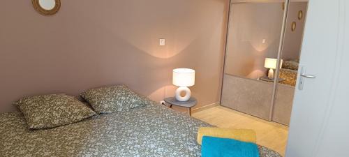 Novalaise House | Central Triplex with High Guest Ratings & Family-Friendly Perks