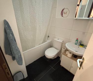 Dortmund Apartment | Charmante 3 Zimmer Wohnung mit Balkon ideal für Familien in Dortmund Scharnhorst
