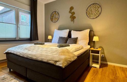 Wolthusen Apartment | Family-Friendly Altbauwohnung at Kesselschleuse with High Ratings