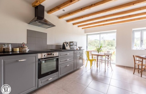 Saint-Dier-dʼAuvergne House | Cozy Nature Retreat with Pool & Family-Friendly Amenities