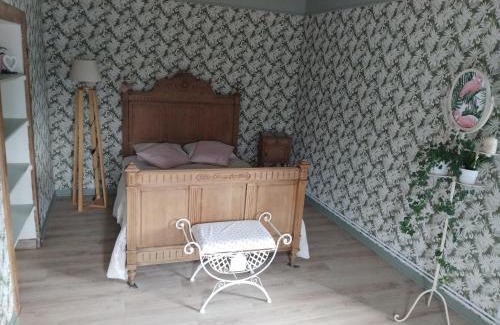 Saint-Hilaire-sur-Helpe House | Cozy Retreat with Fireplace, Garden & Horse Stabling