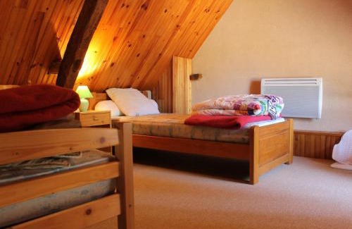 La Roche-Posay House | Cozy Retreat Near La Roche Posay with Family & Pet-Friendly Perks