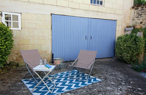 Fontevraud-l'Abbaye House | Family-Friendly Retreat at Maison Fontevraud Labbaye