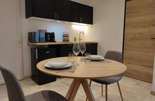 Verdun-sur-Garonne House | Serene Maison au Calme: Guest Rated 10/10, Family Friendly