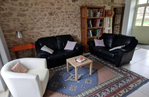 Lussac-Les-Eglises Villa | Cozy Home in Limousin - Pet Friendly with Ocean View