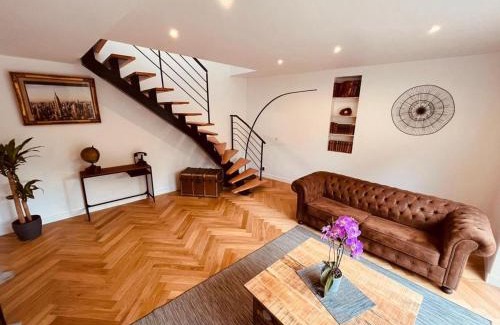 Mareil-sur-Mauldre House | Charmante maison rénovée près des châteaux, parking privé, BBQ, internet inclus - FR-1-527-95