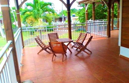 Massioux House | Welcoming 3-Bedroom Home with Garden & WiFi near Anse Bertrand
