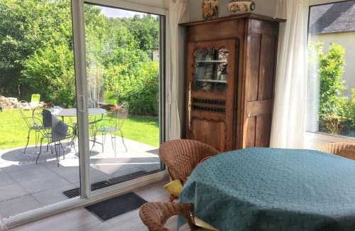 Huelgoat House | Cozy 2-Bedroom Retreat with Garden & WiFi in Huelgoat